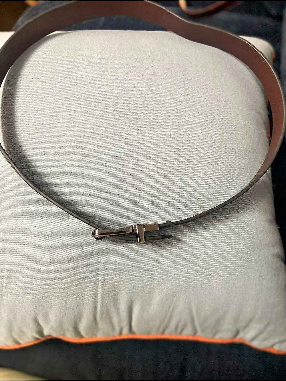 Reversible Levi’s black and briwn imitation leather belt.